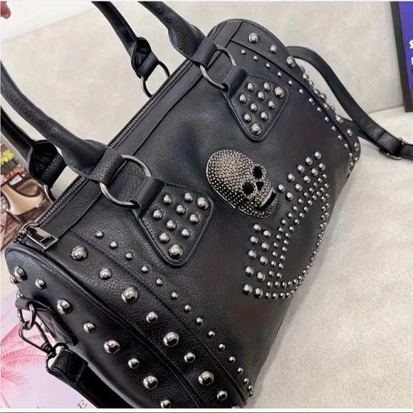 🆕 Black Punk Skull & Rivets Boston Shoulder Bag, Y2K - Steampunk Style Handbag - Picture 7 of 12